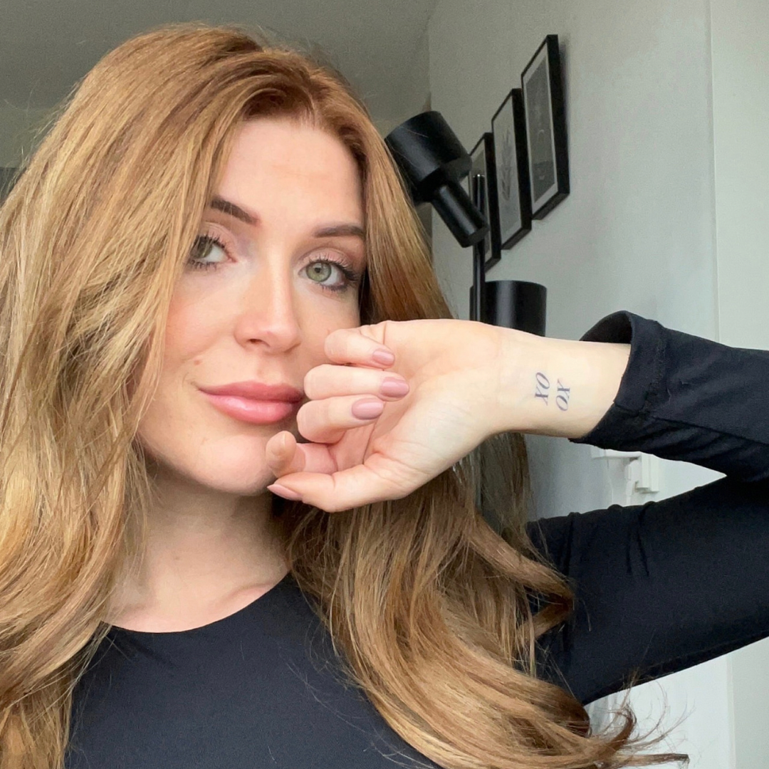 Tatuaje temporal xo xo