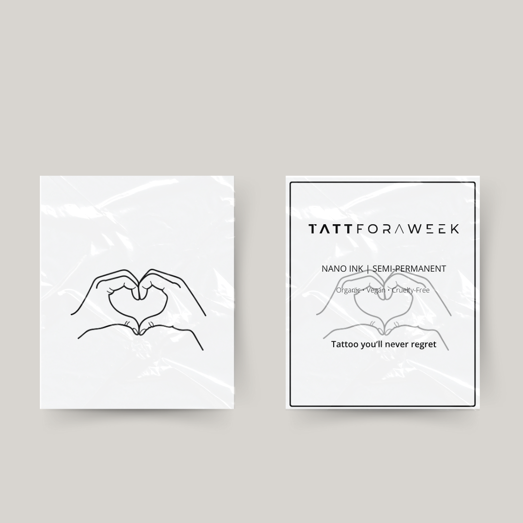 Tatuaje temporal manos corazón