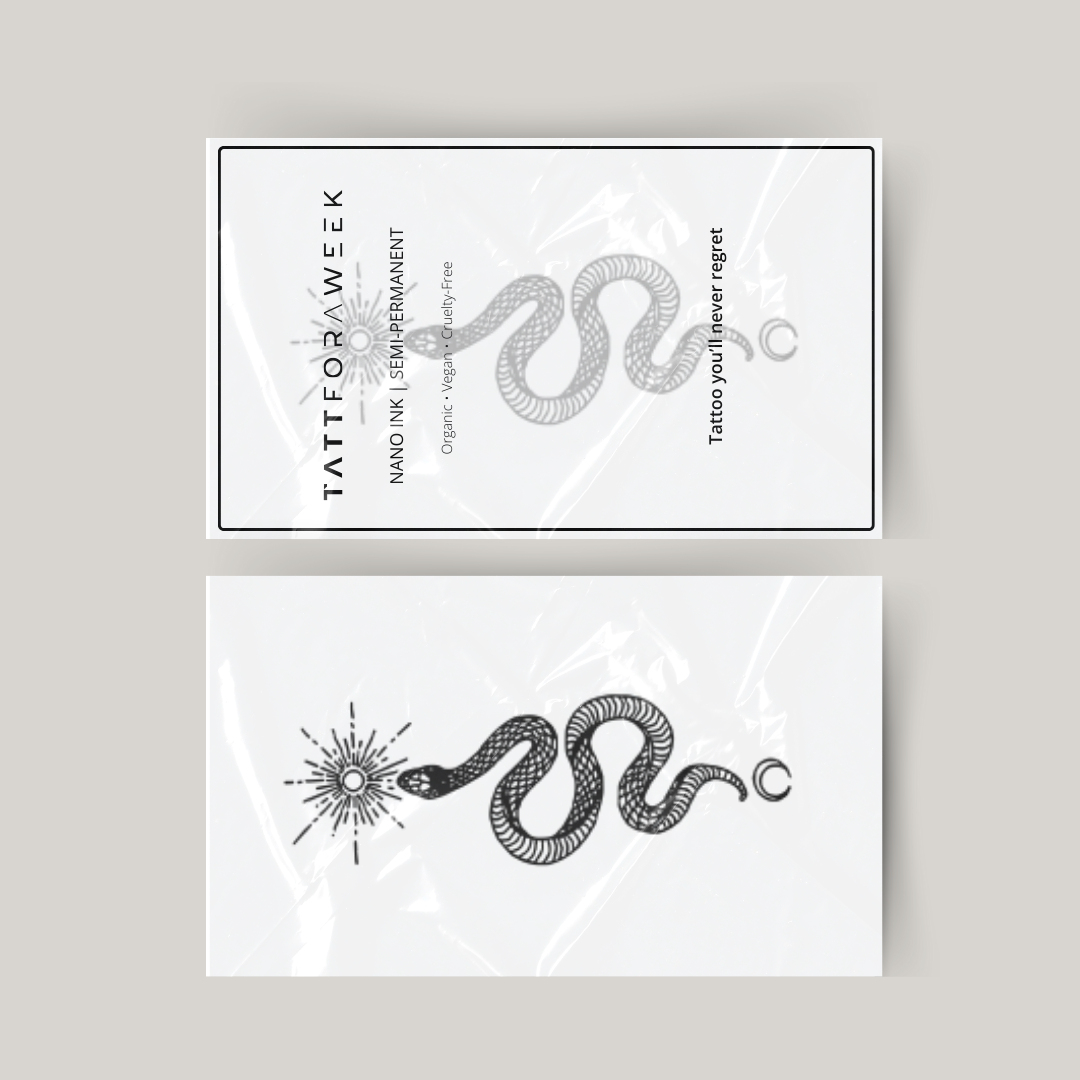 Tatuaje temporal serpiente, sol y luna.