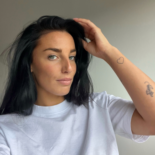 Tatuaje temporal de corazón