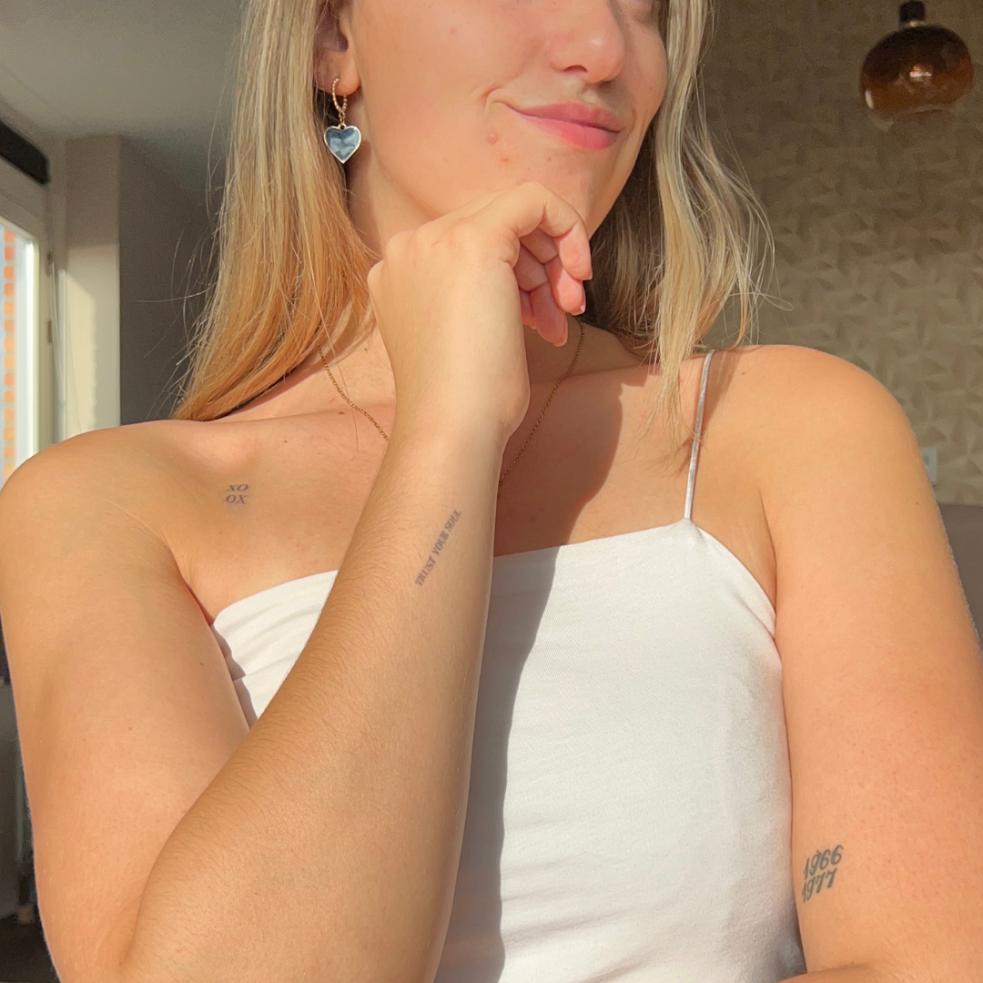 Tatuaje temporal xo xo