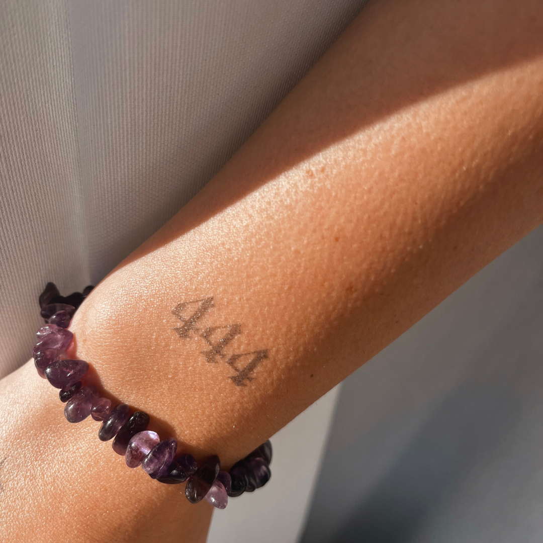 Tatuaje temporal 444