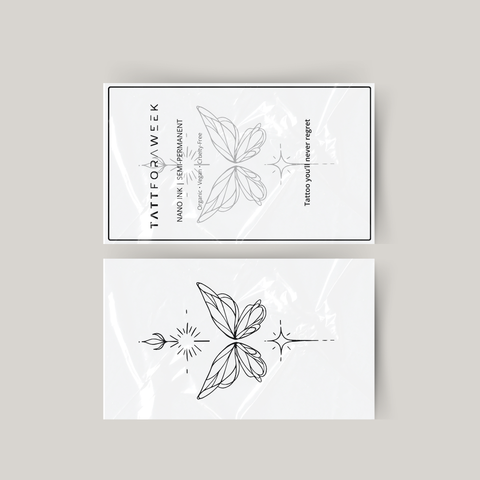 Tatuaje temporal unalome mariposa